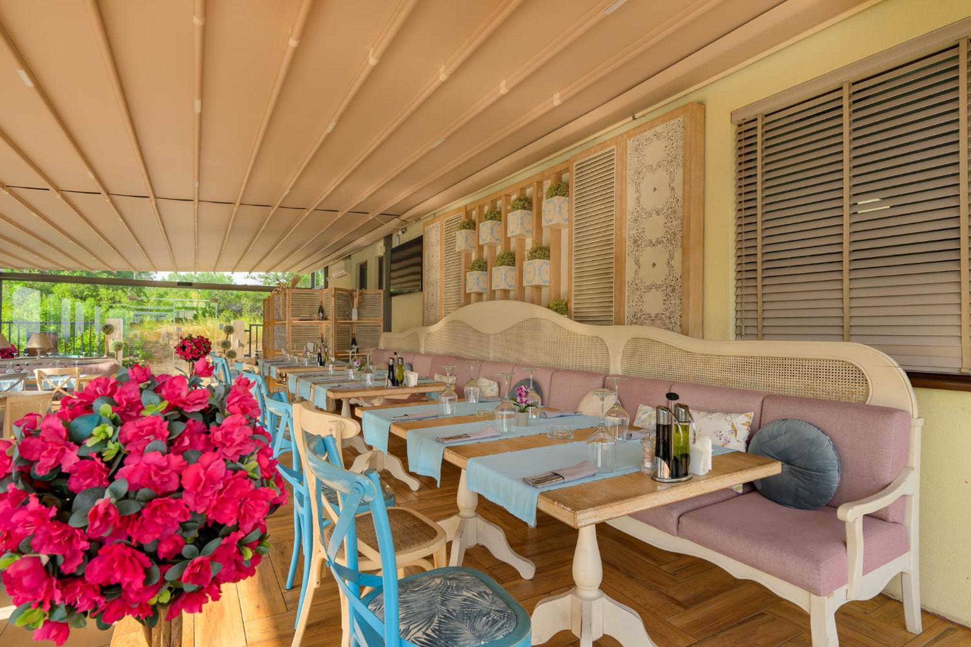 St. Panteleimon Beach Hotel 네세부르 외부 사진